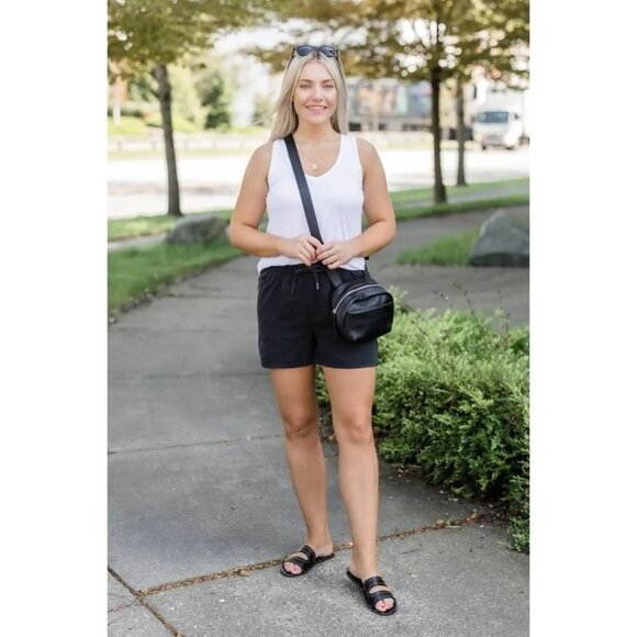 NWT Silver Icing Freeloader White Mad About You v-neck tank  size M/L - Picture 7 of 16